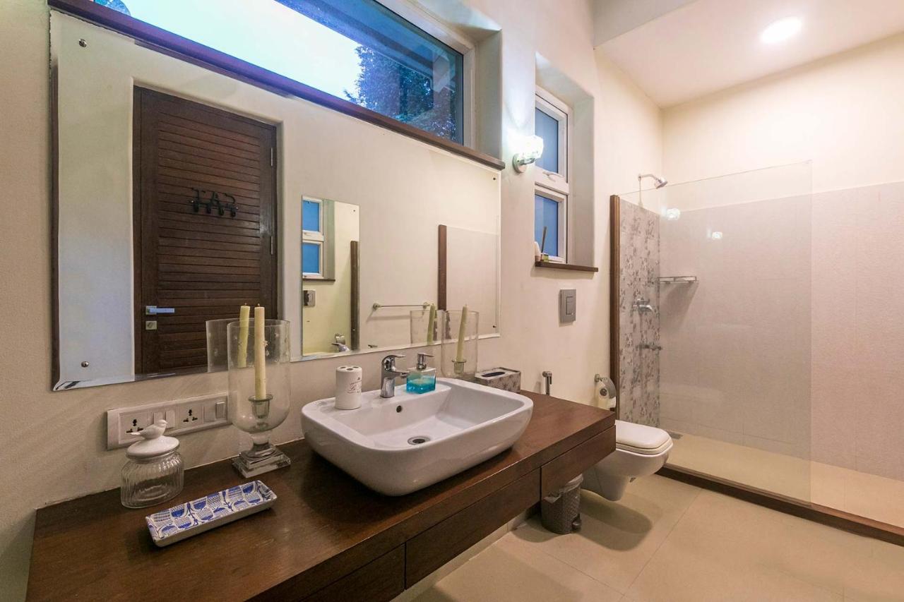 Hamptons Charm By Stayvista Luxury 5Br With Pool, Lawn & Table Tennis Alībāg Exteriér fotografie