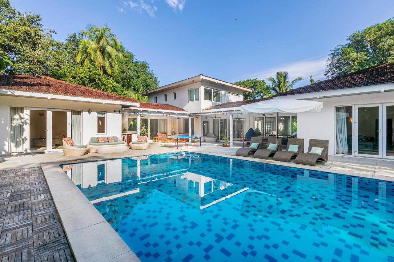 Hamptons Charm By Stayvista Luxury 5Br With Pool, Lawn & Table Tennis Alībāg Exteriér fotografie