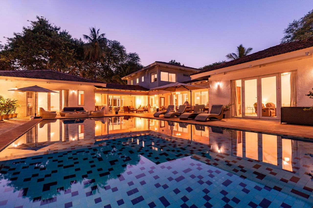 Hamptons Charm By Stayvista Luxury 5Br With Pool, Lawn & Table Tennis Alībāg Exteriér fotografie